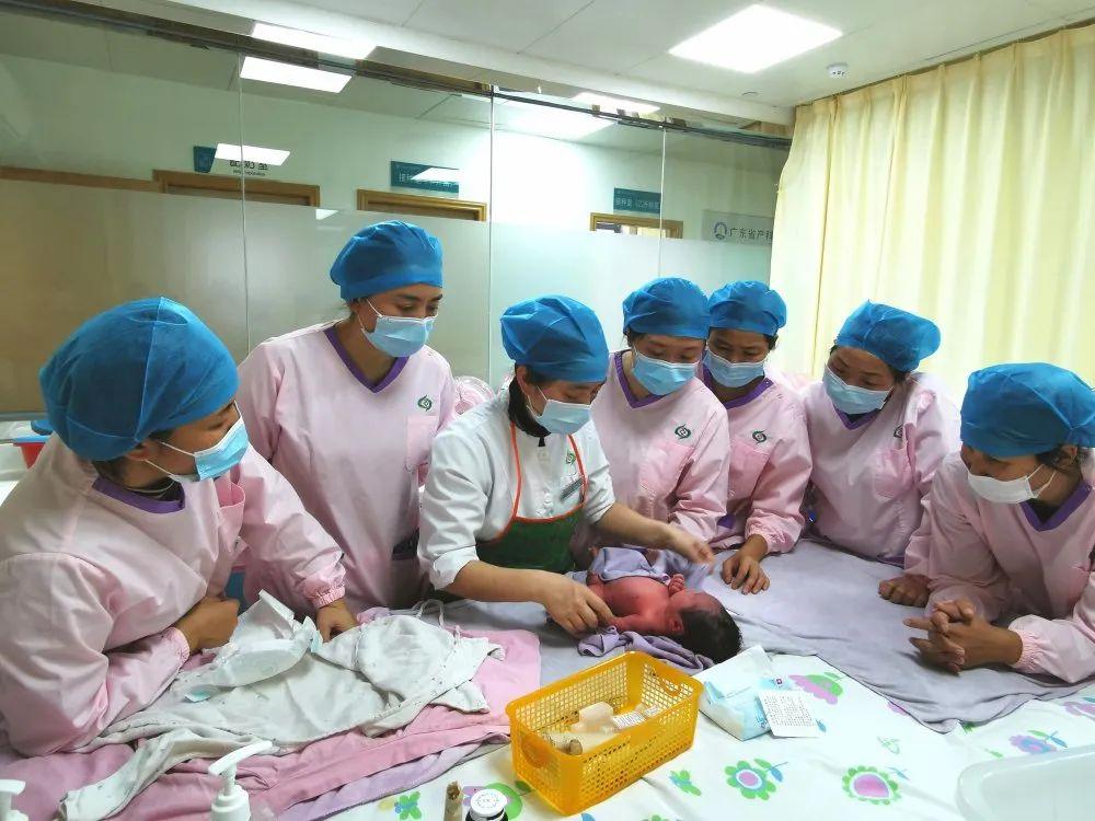 宁武县妇婴监护型护送